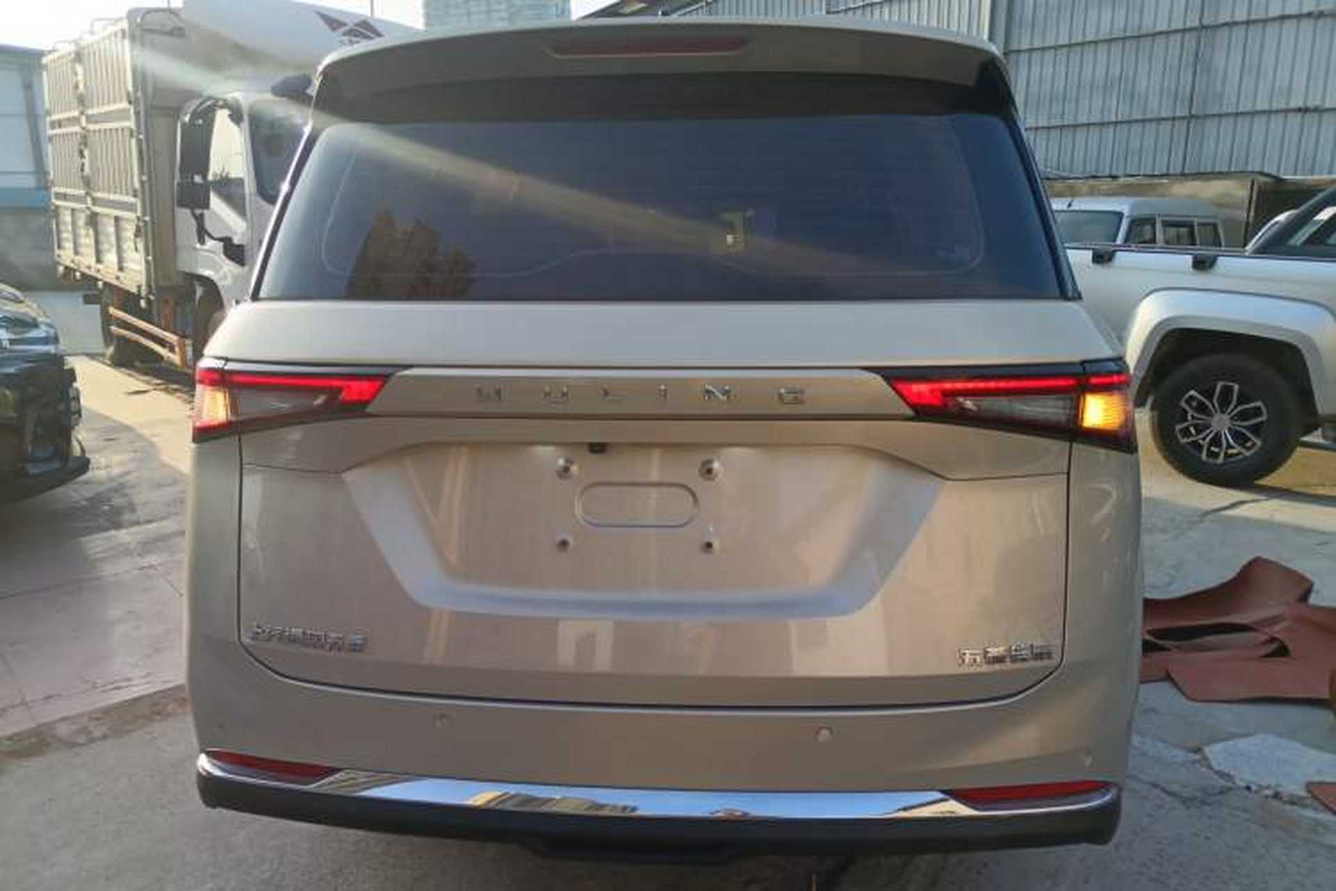 Used Wuling Jiachen 2022 1.5L Manual Comfort Edition Rear