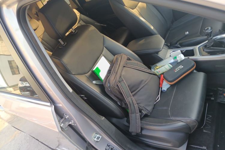 Used Wuling Jiachen 2022 1.5L Manual Comfort Edition Right Front Seat