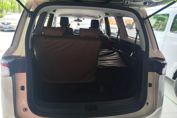 Used Wuling Jiachen 2022 1.5L Manual Comfort Edition Trunk