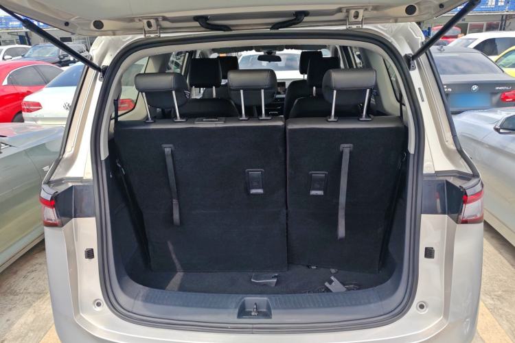 Used Wuling Jiachen 2022 1.5T CVT Smart Luxury Version Trunk