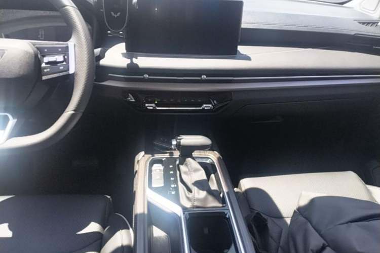 Used Wuling Jiachen 2022 1.5T CVT Deluxe Flagship Edition Audio And AC Panel