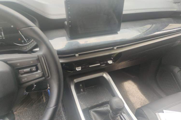 Used Wuling Jiachen 2022 1.5L Manual Enjoyment Elite Model Audio And AC Panel