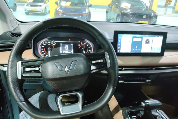 Used Wuling Jiachen 2022 1.5T CVT Deluxe Flagship Edition Center Console