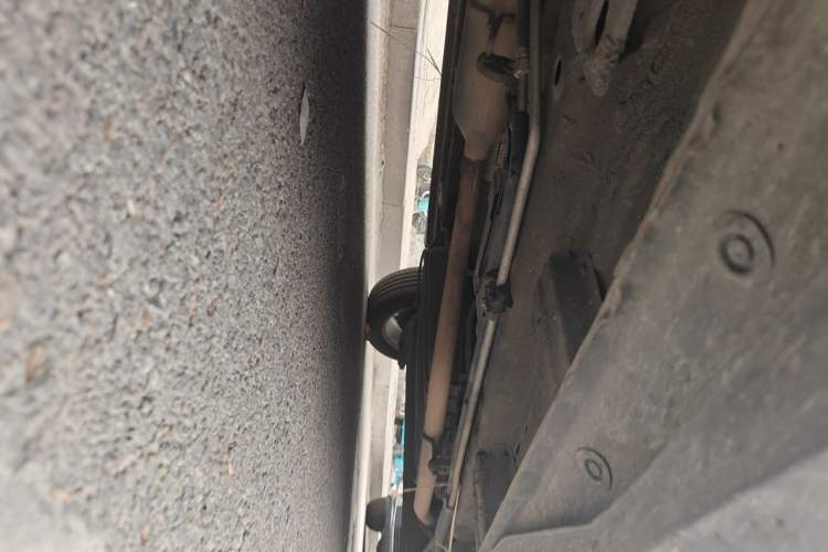 Used Wuling Jiachen 2022 1.5L Manual Comfort Edition Chassis Front Left