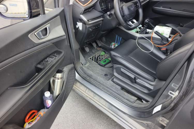 Used Wuling Jiachen 2022 1.5L Manual Comfort Edition Driver Seat
