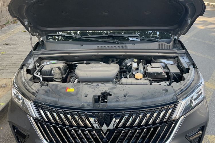 Used Wuling Jiachen 2022 1.5T CVT Smart Luxury Version Engine Bay