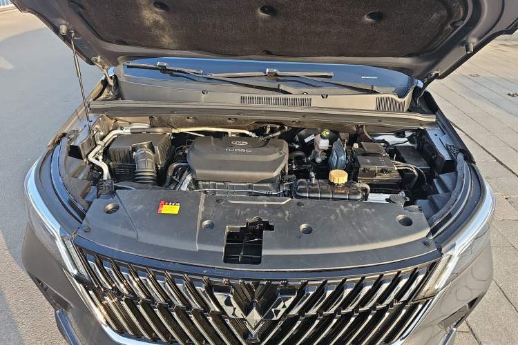 Used Wuling Jiachen 2022 1.5T CVT Deluxe Flagship Edition Engine Bay