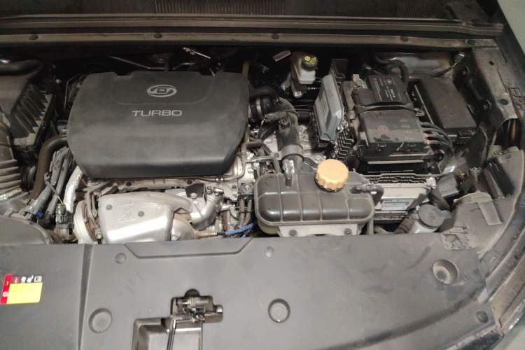 Used Wuling Jiachen 2022 1.5T CVT Smart Luxury Version Engine Bay Left