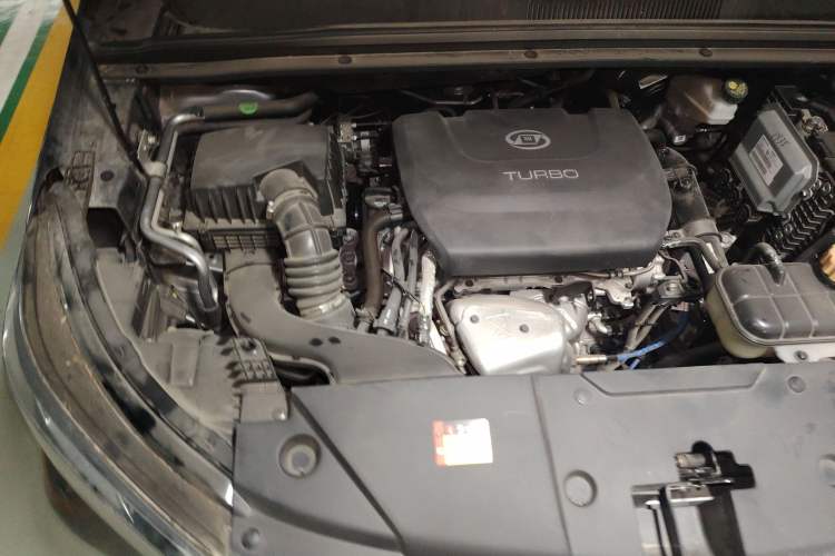 Used Wuling Jiachen 2022 1.5T CVT Smart Luxury Version Engine Bay Right