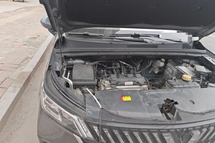 Used Wuling Jiachen 2022 1.5L Manual Comfort Edition Engine Bay Right