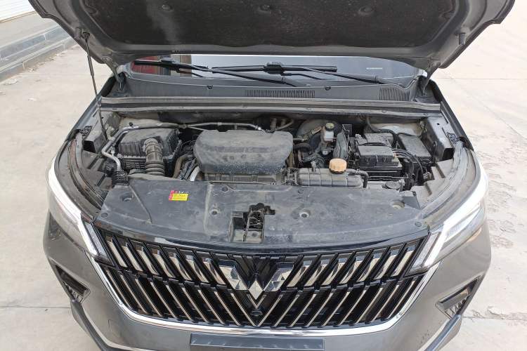 Used Wuling Jiachen 2022 1.5T CVT Deluxe Flagship Edition Engine Bay