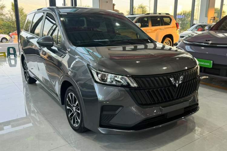 Used Wuling Jiachen 2022 1.5L Manual Enjoyment Elite Model Exterior 2