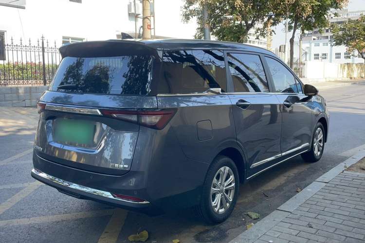 Used Wuling Jiachen 2022 1.5T CVT Smart Luxury Version Exterior 3