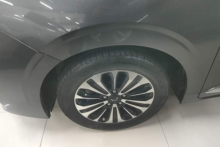 Used Wuling Jiachen 2022 1.5T CVT Deluxe Flagship Edition Exterior 4
