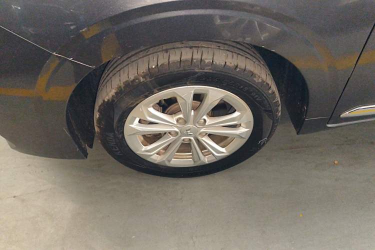 Used Wuling Jiachen 2022 1.5T Manual Light Enjoyment Dynamic Version Exterior 7