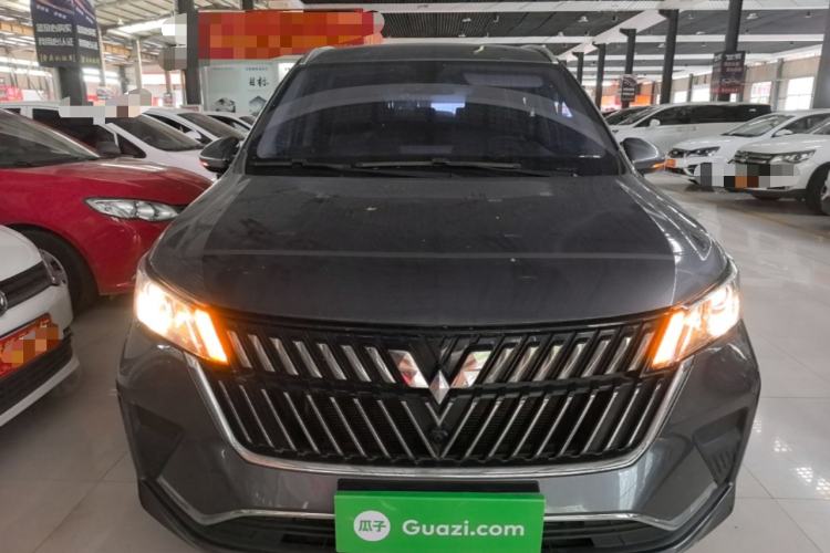 Used Wuling Jiachen 2022 1.5T Manual Light Enjoyment Dynamic Version Front