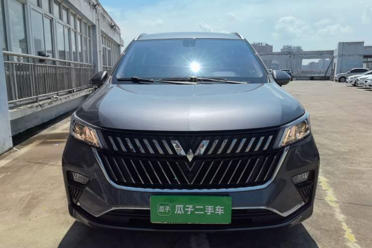 Used Wuling Jiachen 2022 1.5T CVT Smart Luxury Version Front