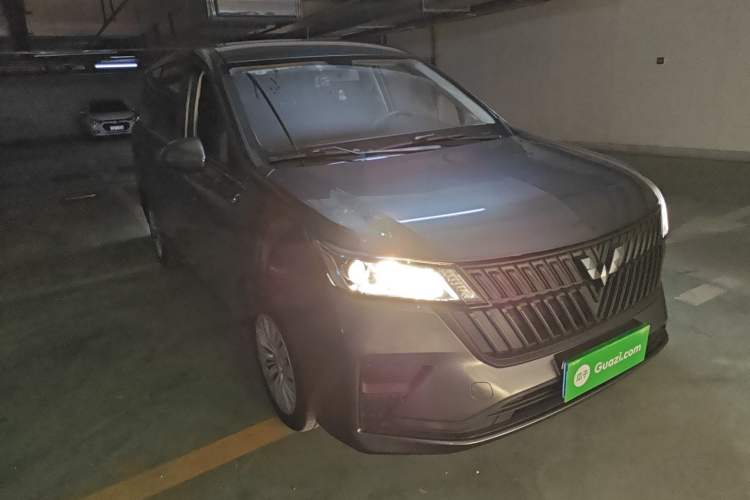 Used Wuling Jiachen 2022 1.5L Manual Enjoyment Elite Model Front Right 45 Deg