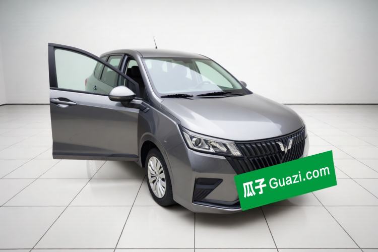 Used Wuling Jiachen 2022 1.5L Manual Enjoyment Elite Model Front Right 45 Deg