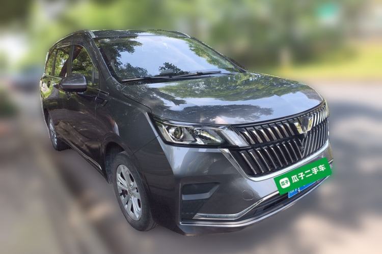 Used Wuling Jiachen 2022 1.5T Manual Comfort & Dynamic Version Front Right 45 Deg