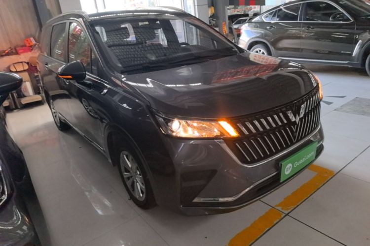 Used Wuling Jiachen 2022 1.5L Manual Comfort Edition Front Right 45 Deg