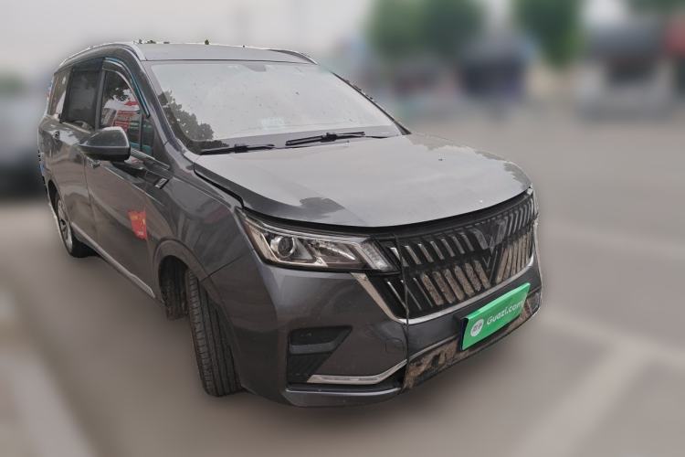 Used Wuling Jiachen 2022 1.5L Manual Comfort Edition Front Right 45 Deg