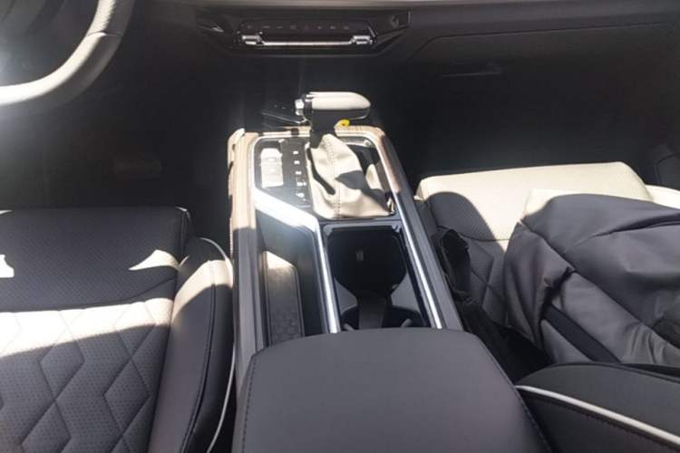 Used Wuling Jiachen 2022 1.5T CVT Deluxe Flagship Edition Gear Lever