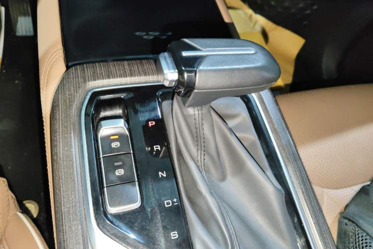 Used Wuling Jiachen 2022 1.5T CVT Deluxe Flagship Edition Gear Lever
