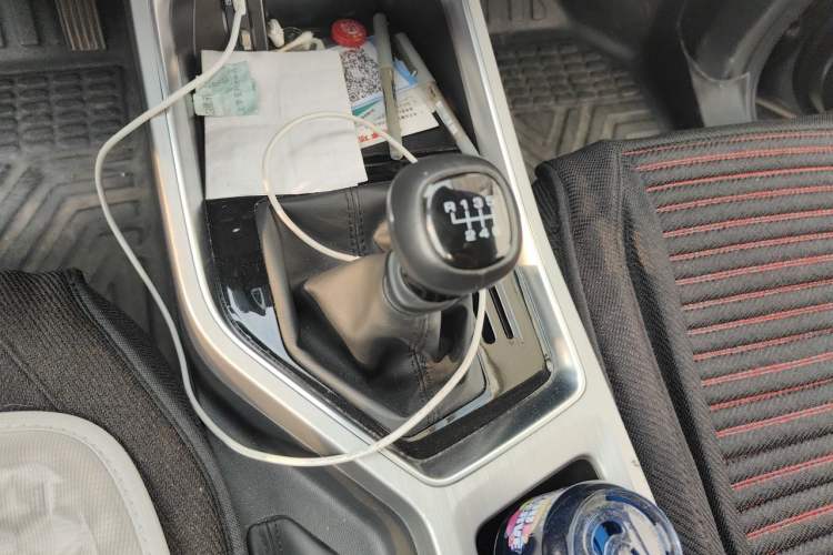 Used Wuling Jiachen 2022 1.5L Manual Comfort Edition Gear Lever