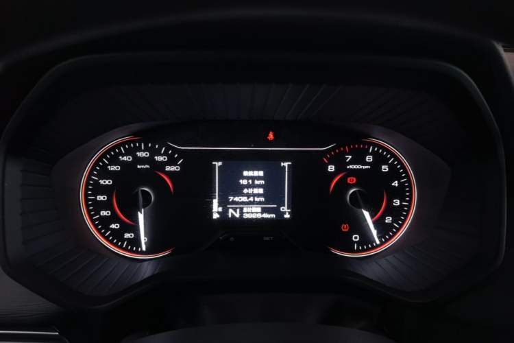 Used Wuling Jiachen 2022 1.5T Manual Light Enjoyment Dynamic Version Instrument Cluster