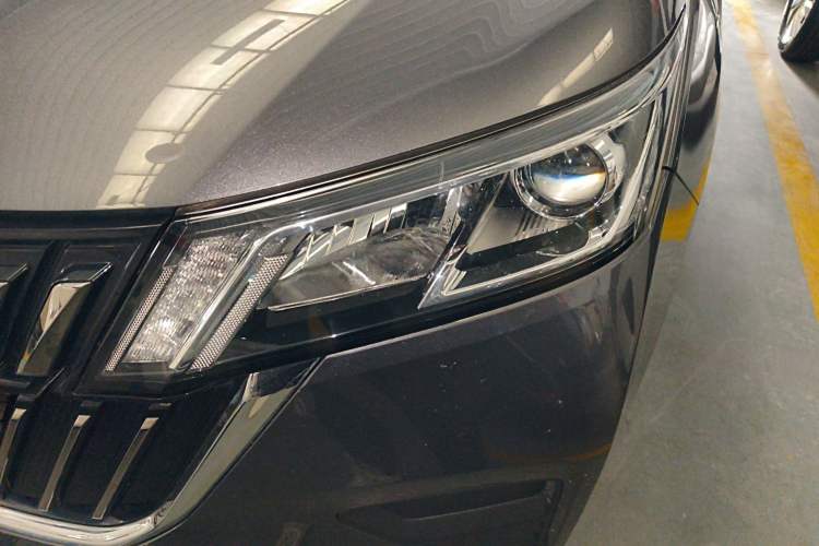 Used Wuling Jiachen 2022 1.5T Manual Light Enjoyment Dynamic Version Left Front Headlight