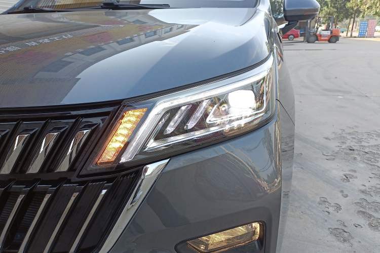 Used Wuling Jiachen 2022 1.5T CVT Deluxe Flagship Edition Left Front Headlight