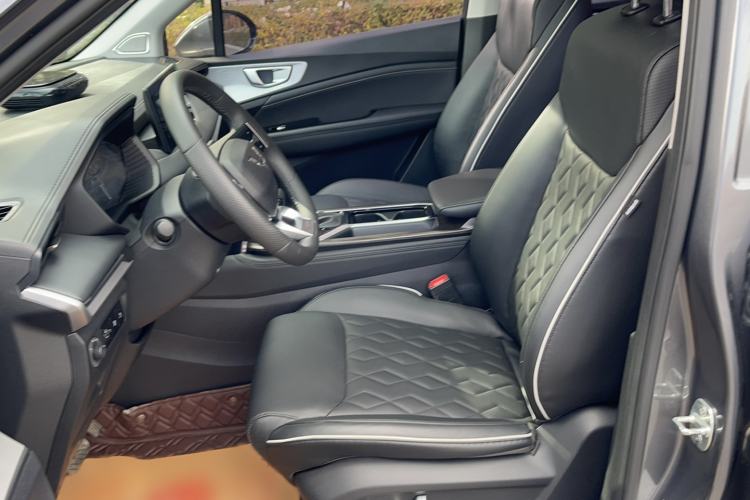 Used Wuling Jiachen 2022 1.5T CVT Deluxe Flagship Edition Left Front Seat