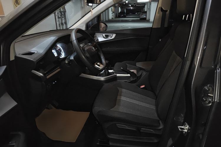 Used Wuling Jiachen 2022 1.5L Manual Enjoyment Elite Model Left Front Seat