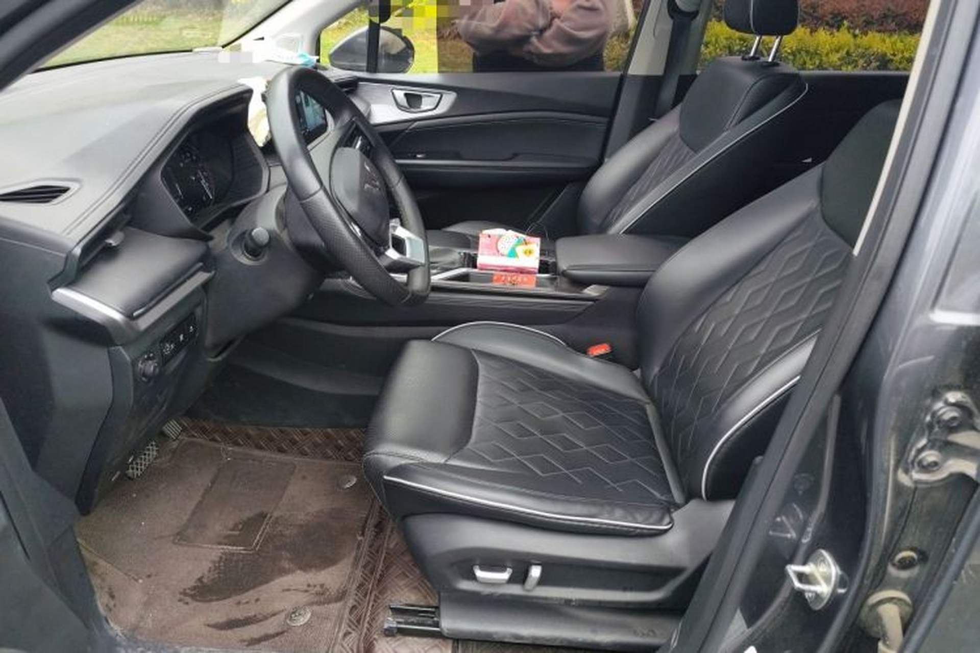 Used Wuling Jiachen 2022 1.5T CVT Deluxe Flagship Edition Left Front Seat