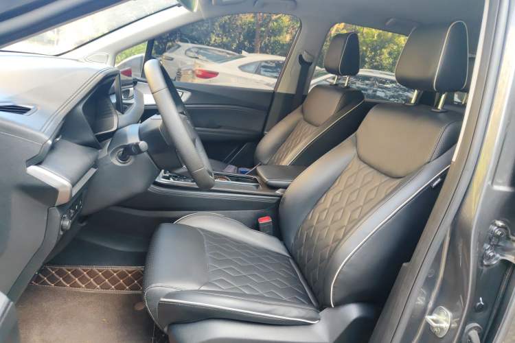 Used Wuling Jiachen 2022 1.5T CVT Deluxe Flagship Edition Left Front Seat