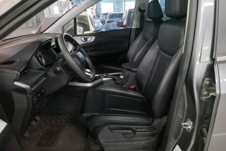 Used Wuling Jiachen 2022 1.5T Manual Light Enjoyment Dynamic Version Left Front Seat