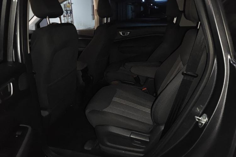 Used Wuling Jiachen 2022 1.5L Manual Enjoyment Elite Model Left Rear Seat