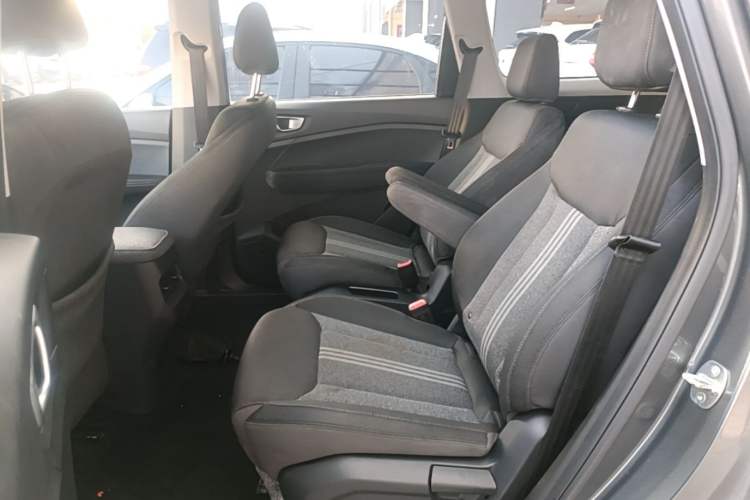 Used Wuling Jiachen 2022 1.5L Manual Enjoyment Elite Model Left Rear Seat