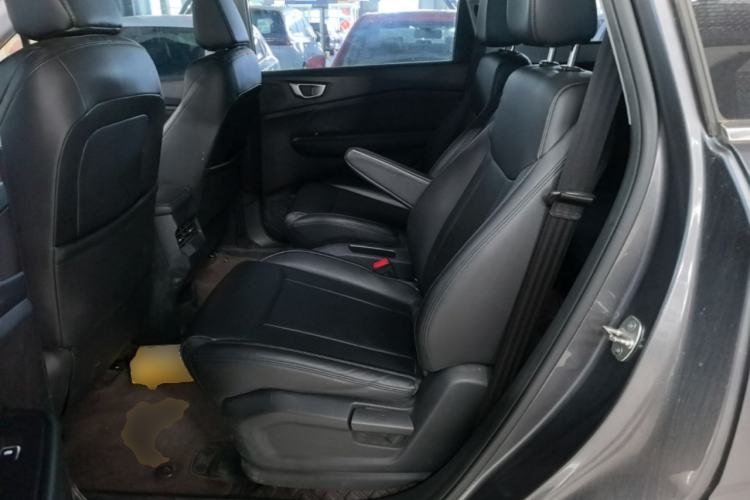Used Wuling Jiachen 2022 1.5T Manual Light Enjoyment Dynamic Version Left Rear Seat