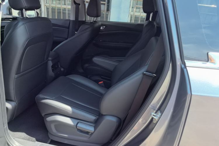 Used Wuling Jiachen 2022 1.5T CVT Smart Luxury Version Left Rear Seat