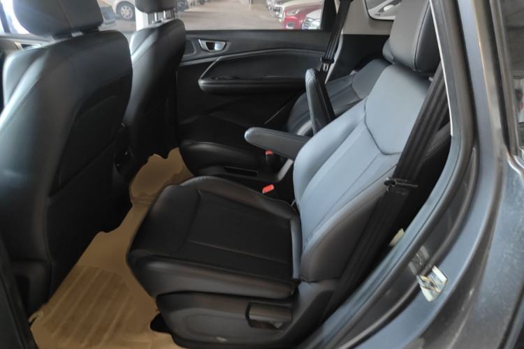 Used Wuling Jiachen 2022 1.5L Manual Comfort Edition Left Rear Seat