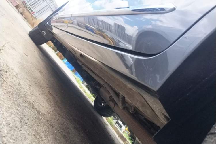 Used Wuling Jiachen 2022 1.5T CVT Deluxe Flagship Edition Left Side Sill