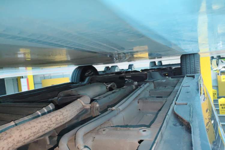 Used Wuling Jiachen 2022 1.5T CVT Deluxe Flagship Edition Left Side Sill