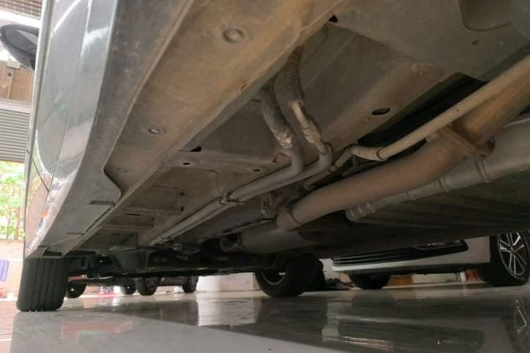 Used Wuling Jiachen 2022 1.5T Manual Light Enjoyment Dynamic Version Left Side Sill