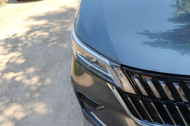 Used Wuling Jiachen 2022 1.5T CVT Deluxe Flagship Edition Right Front Headlight