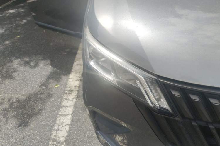 Used Wuling Jiachen 2022 1.5L Manual Enjoyment Elite Model Right Front Headlight
