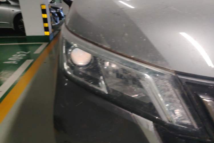 Used Wuling Jiachen 2022 1.5T CVT Smart Luxury Version Right Front Headlight