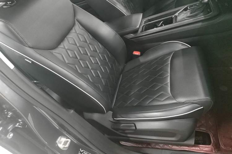 Used Wuling Jiachen 2022 1.5T CVT Deluxe Flagship Edition Right Front Seat