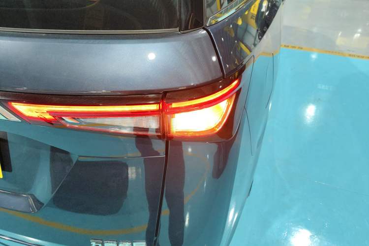 Used Wuling Jiachen 2022 1.5T CVT Deluxe Flagship Edition Right Rear Taillight